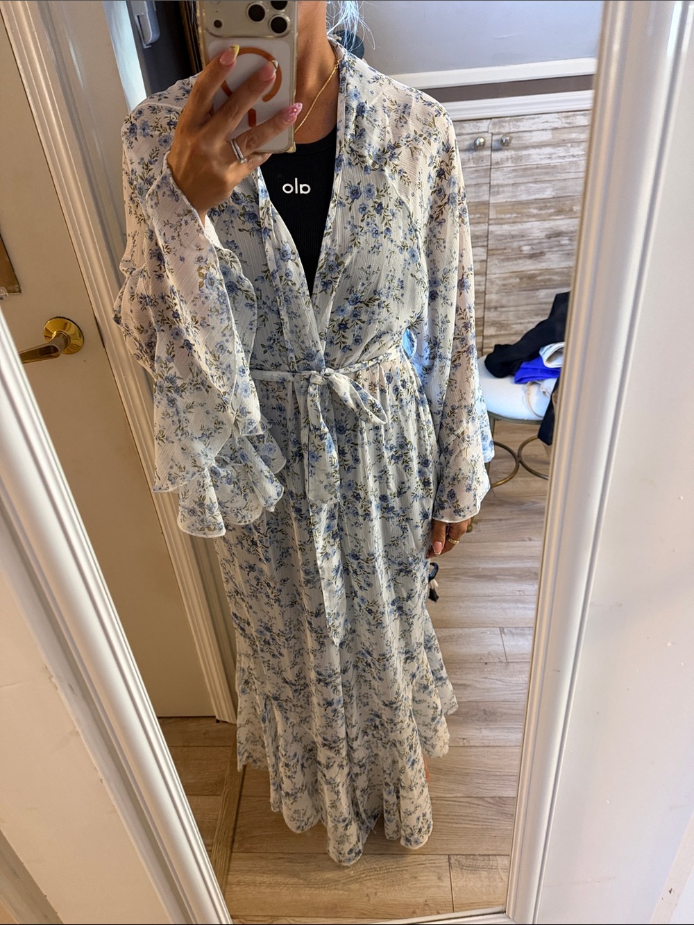 Floral Ruffle Duster - Picture 8 of 8